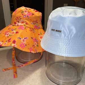 Steve Madden Set of 2 Hats Sun Bucket Hat Satin Lined Blue Orange / One …